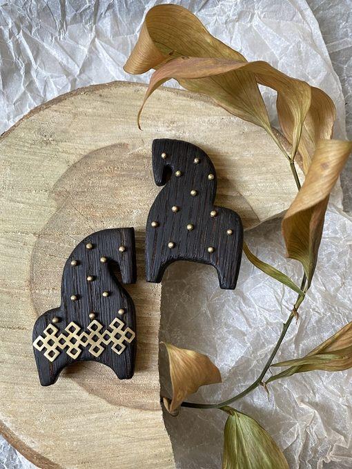 Брошь «Коник»